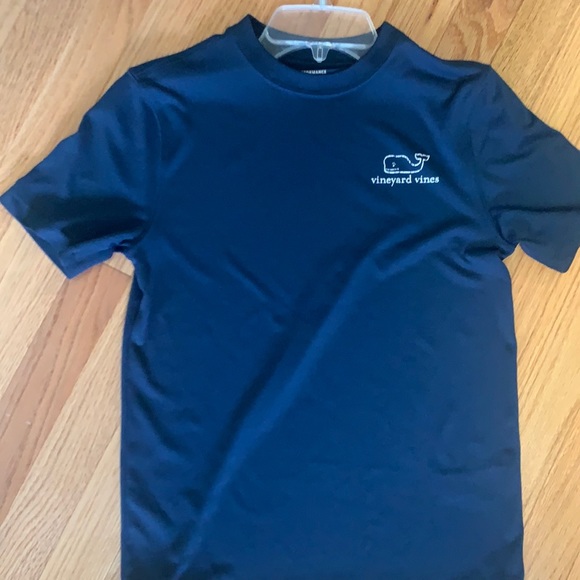 Vineyard Vines navy whale performance tee